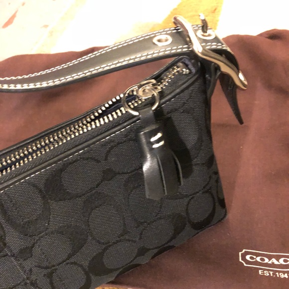 Coach black purse - Picture 3 of 5